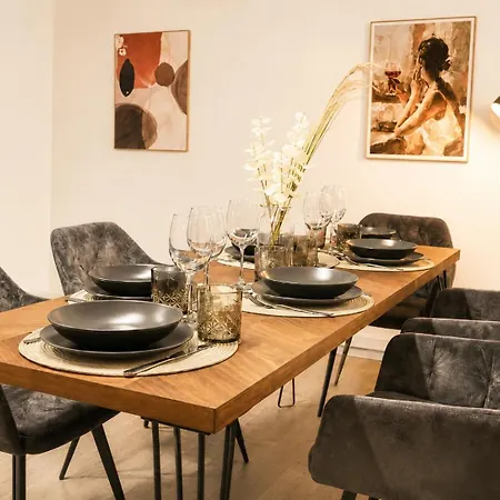 Pearl Mit 3 Betten Und 2 Parkplaetzen Nahe Der Messe * Neuhausen auf den Fildern