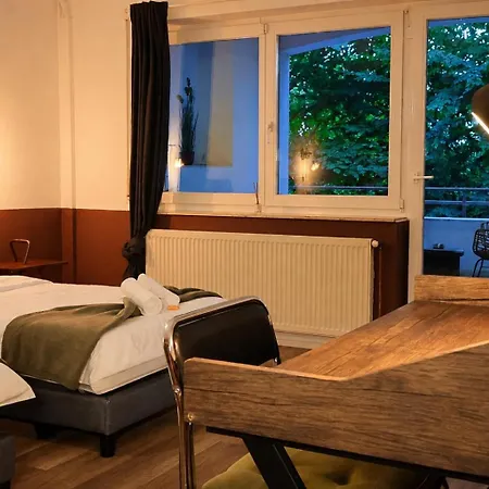 Apartamento Pearl Mit 3 Betten Und 2 Parkplaetzen Nahe Der Messe Neuhausen auf den Fildern